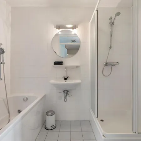 602s 4-pers With Unique View Apartman