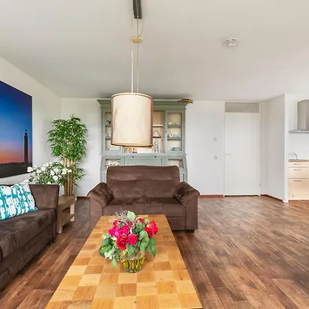 602s 4-pers With Unique View *