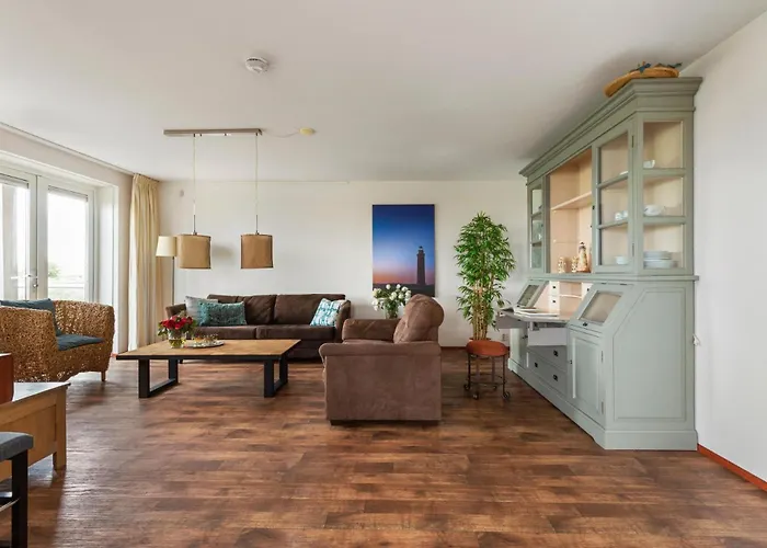 602s 4-pers With Unique View